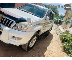 gaadhi iiba Toyota prado Mogadishu car for sale - Image 2